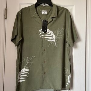 New Men’s Distribution Breathable Eco Friendly Shirt Green Size M